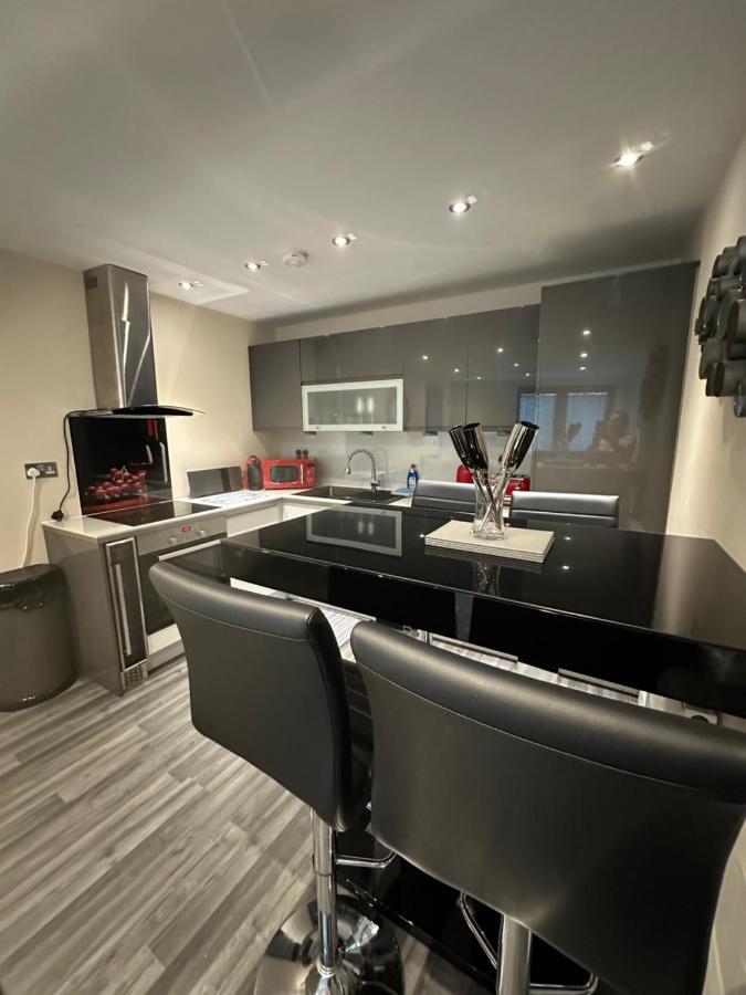 Bond Street Luxury Apartment Central تْشيلمِسفورد المظهر الخارجي الصورة