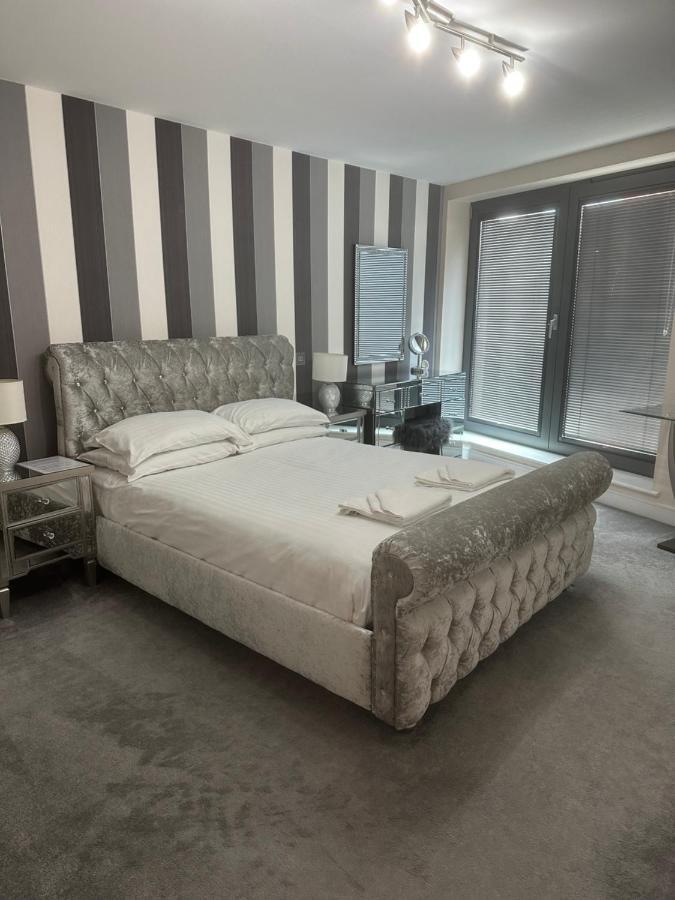 Bond Street Luxury Apartment Central تْشيلمِسفورد المظهر الخارجي الصورة
